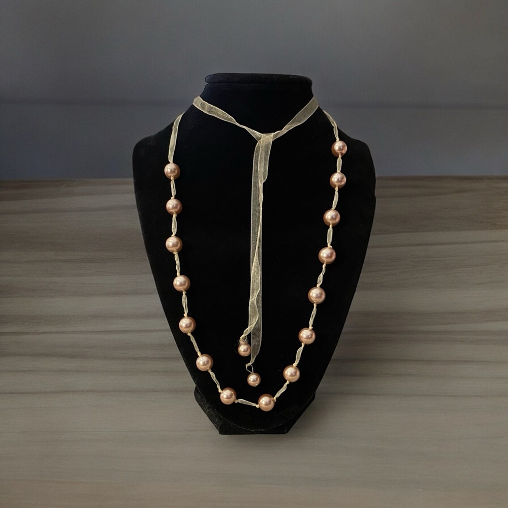 Faux Pearl Ribbon Necklace ~ So pretty ~ Pre-loved.